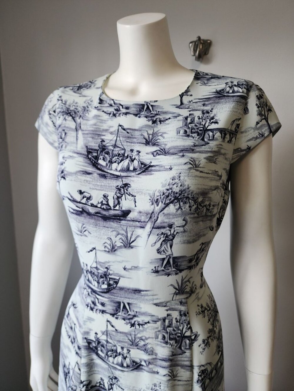 Babaton navy marine toile Hamptons midi slit dress 6